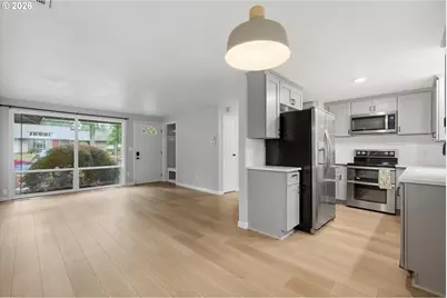 12955 SW 22nd St, Beaverton, OR 97008 - Photo 7