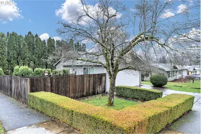 2390 NE Spruce Ave, Gresham, OR 97030 - Photo 3