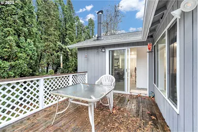 2390 NE Spruce Ave, Gresham, OR 97030 - Photo 15