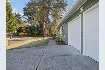15532 SE Lincoln St, Portland, OR 97233 - Photo 29