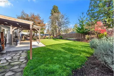 14375 SW Wilson Dr, Beaverton, OR 97008 - Photo 45