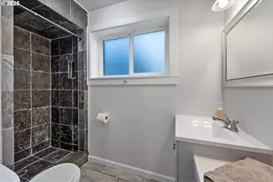 14375 SW Wilson Dr, Beaverton, OR 97008 - Photo 35