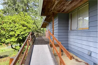 19955 SE Tillstrom Rd, Damascus, OR 97089 - Photo 17