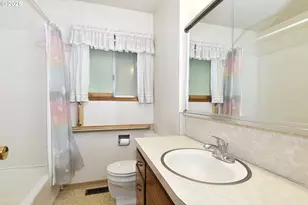 19955 SE Tillstrom Rd, Damascus, OR 97089 - Photo 43