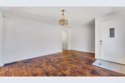 577 Pacific Ave, Springfield, OR 97477 - Photo 3