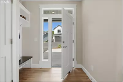 2207 NW 69th St, Vancouver, WA 98665 - Photo 3