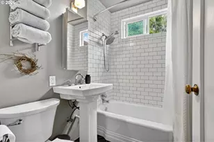 7340 N Willamette Blvd, Portland, OR 97203 - Photo 19