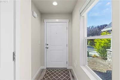 176 SW Hewitt Ave, Troutdale, OR 97060 - Photo 5