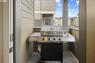 176 SW Hewitt Ave, Troutdale, OR 97060 - Photo 29