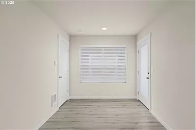 176 SW Hewitt Ave, Troutdale, OR 97060 - Photo 25