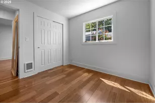 10723 NE Fremont St, Portland, OR 97220 - Photo 35
