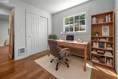 10723 NE Fremont St, Portland, OR 97220 - Photo 33