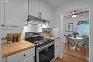 10723 NE Fremont St, Portland, OR 97220 - Photo 19
