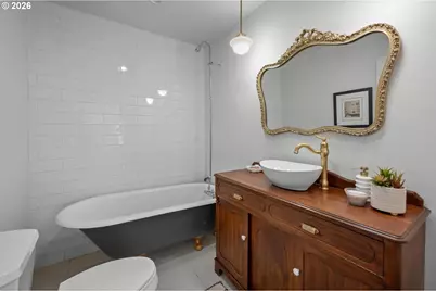 10723 NE Fremont St, Portland, OR 97220 - Photo 25