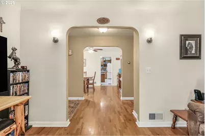 580 N Sheridan St, Mount Angel, OR 97362 - Photo 7