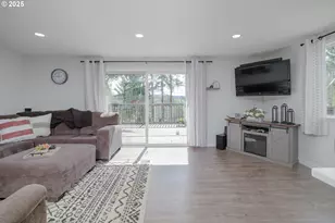 35443 Wiley Ln, Astoria, OR 97103 - Photo 15