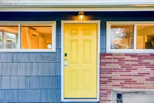 9926 N Lombard St, Portland, OR 97203 - Photo 5