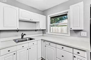 9926 N Lombard St, Portland, OR 97203 - Photo 15