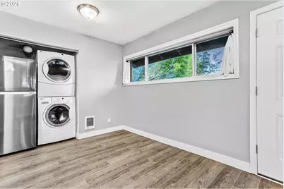 9926 N Lombard St, Portland, OR 97203 - Photo 11