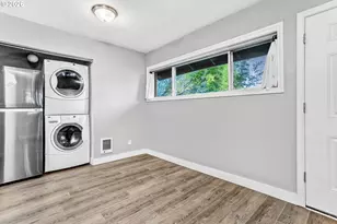 9926 N Lombard St, Portland, OR 97203 - Photo 11