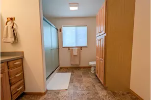 609 NW Oceania Dr, Waldport, OR 97394 - Photo 23