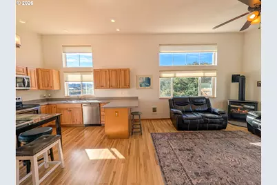 609 NW Oceania Dr, Waldport, OR 97394 - Photo 13