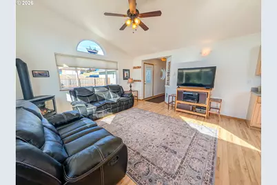609 NW Oceania Dr, Waldport, OR 97394 - Photo 9