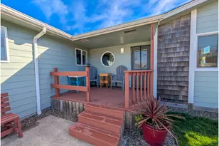 609 NW Oceania Dr, Waldport, OR 97394 - Photo 3