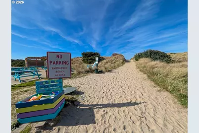 609 NW Oceania Dr, Waldport, OR 97394 - Photo 43