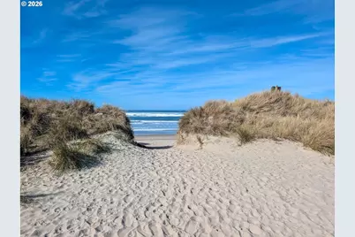 609 NW Oceania Dr, Waldport, OR 97394 - Photo 37