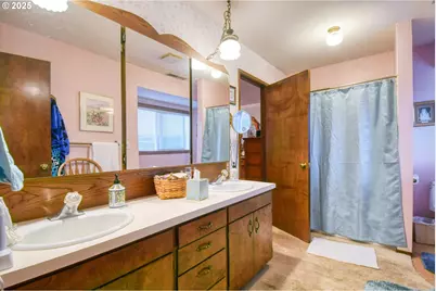 44743 McKay Creek Rd, Pilot Rock, OR 97868 - Photo 13