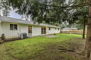 6096 Harrington Ave, Lake Oswego, OR 97035 - Photo 37