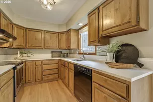 6096 Harrington Ave, Lake Oswego, OR 97035 - Photo 15