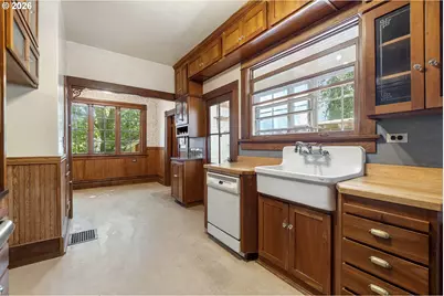 2022 N Willamette Blvd, Portland, OR 97217 - Photo 15