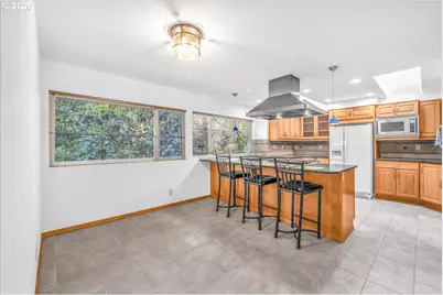 6630 SW Ventura Dr, Tigard, OR 97223 - Photo 11