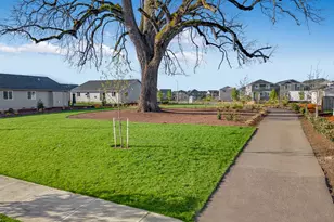 897 Sifuentez Ct, Woodburn, OR 97071 - Photo 35