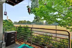 15074 NW Central Dr, Portland, OR 97229 - Photo 23