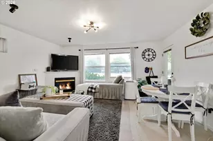 15074 NW Central Dr, Portland, OR 97229 - Photo 9