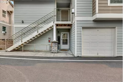 15074 NW Central Dr #301, Portland, OR 97229 - Photo 3