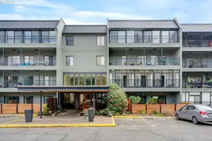 45 Eagle Crest Dr, Lake Oswego, OR 97035 - Photo 3