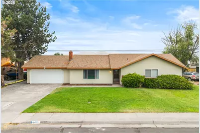 414 Monroe St, Umatilla, OR 97882 - Photo 1