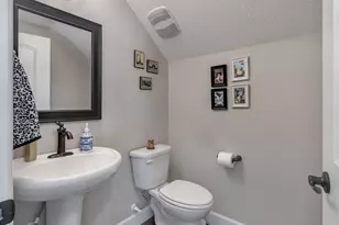 13285 NW Greenwood Dr, Portland, OR 97229 - Photo 13