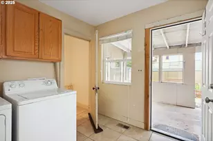 323 W Broadway St, Goldendale, WA 98620 - Photo 15