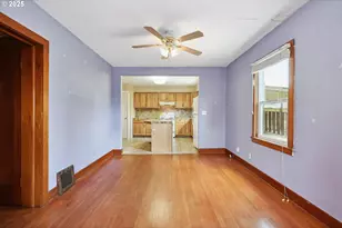 323 W Broadway St, Goldendale, WA 98620 - Photo 7