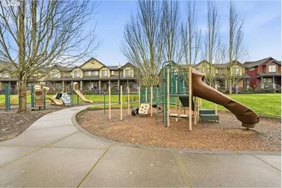 1450 NE Edgefield St, Hillsboro, OR 97124 - Photo 41