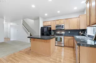 1450 NE Edgefield St, Hillsboro, OR 97124 - Photo 17