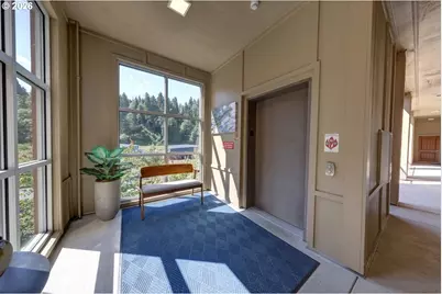 3990 Abbey Ln #B307, Astoria, OR 97103 - Photo 3