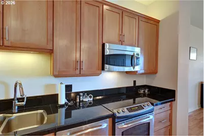 3990 Abbey Ln #B307, Astoria, OR 97103 - Photo 9