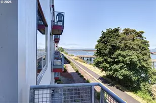 3990 Abbey Ln, Astoria, OR 97103 - Photo 11