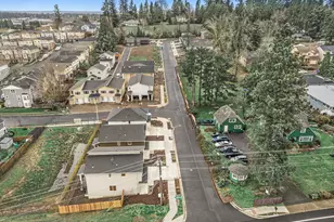 63 NW Mawrcrest Ave, Gresham, OR 97030 - Photo 9